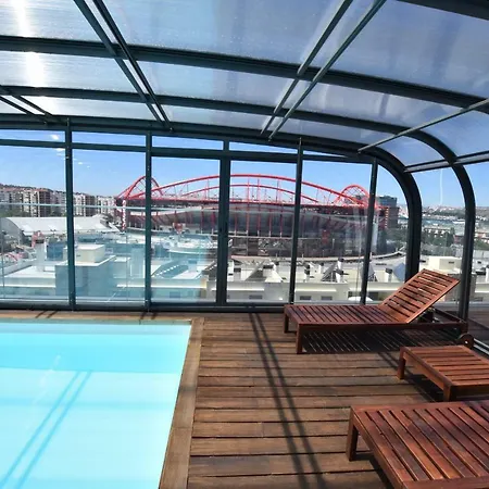 Benfica T2 Lux Garden Com Piscina, Apartamento *