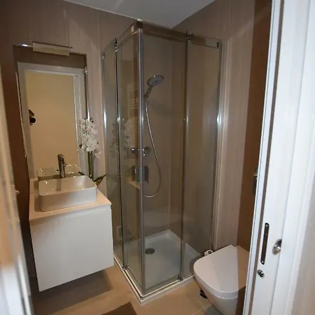 Apartamento Benfica T2 Lux Garden Com Piscina,
