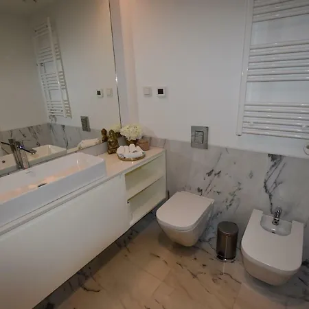 Benfica T2 Lux Garden Com Piscina, *