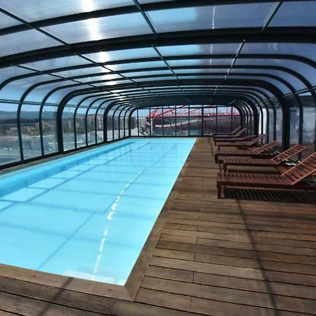 Benfica T2 Lux Garden Com Piscina, شقة *