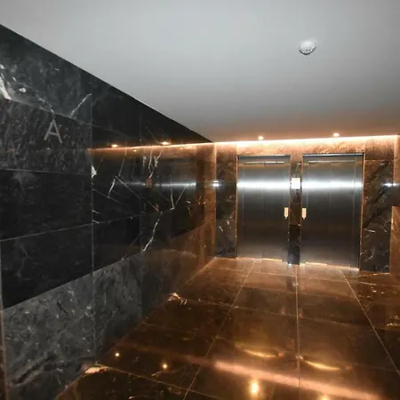 Benfica T2 Lux Garden Com Piscina,