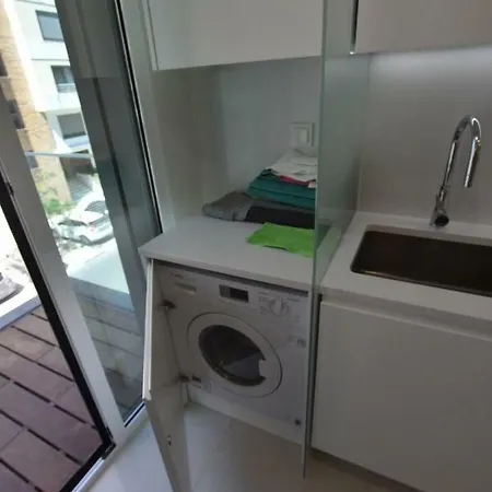 Benfica T2 Lux Garden Com Piscina, شقة *